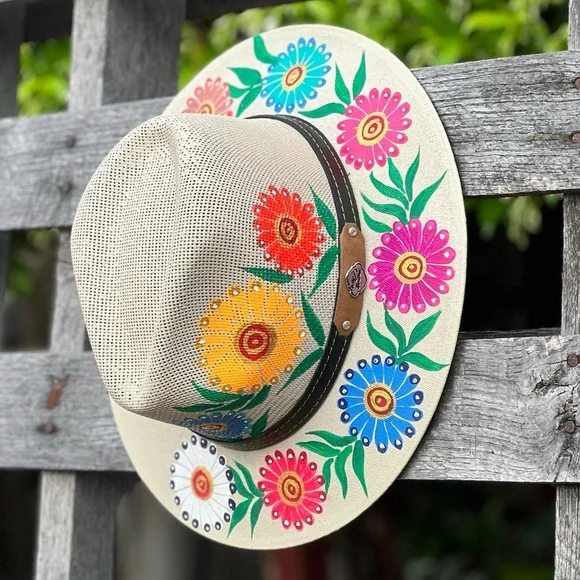 🆕Hand-Painted Artisan Panama Hat Made in Mexico – Floral Design - Picture 3 of 7